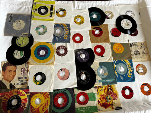 Lot 130 45s vinyl - 7",